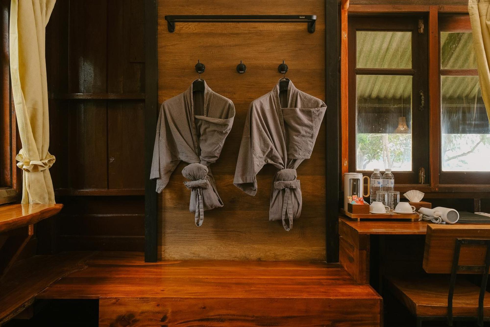 Joy Bungalow Resort And Restaurant Koh Jum Dış mekan fotoğraf